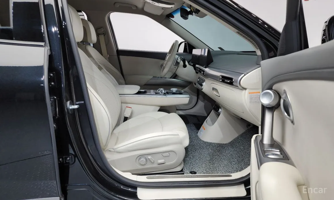 Фото 11 - Genesis GV60