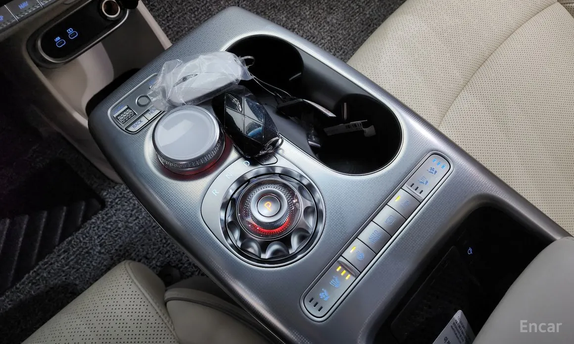 Фото 9 - Genesis GV60