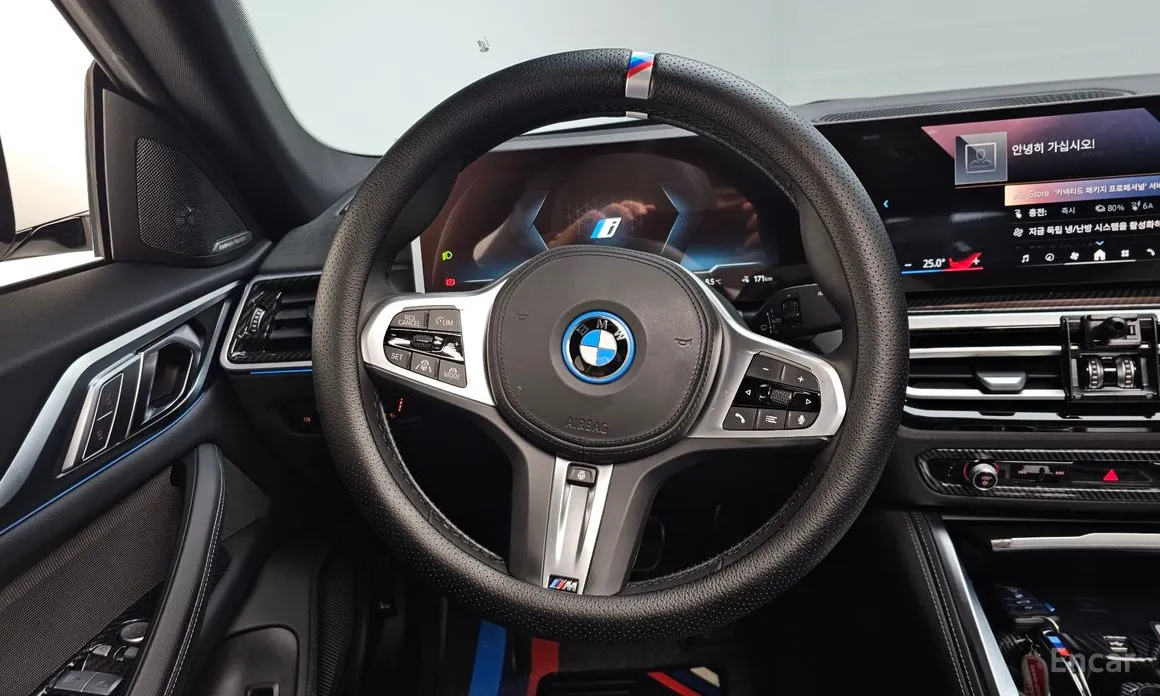 Фото 13 - BMW i4