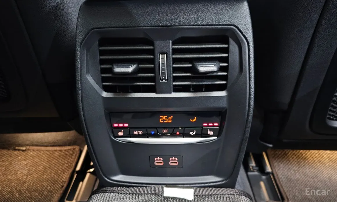 Фото 19 - BMW i4