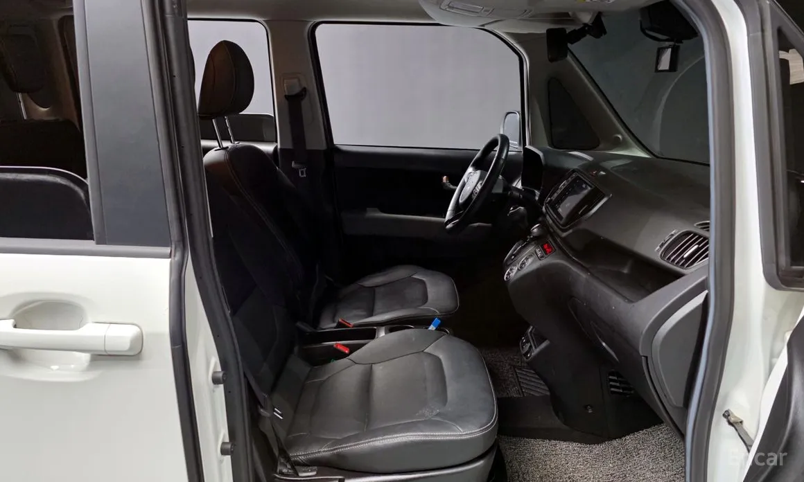 Фото 11 - Kia Ray