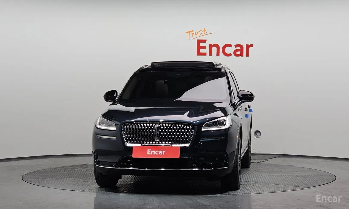 Фото 3 - Lincoln Corsair