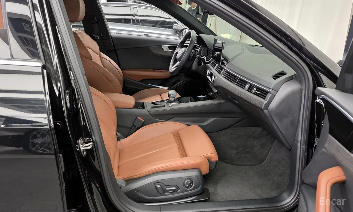 Фото 11 - Audi A4