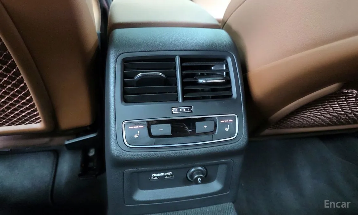 Фото 18 - Audi A4