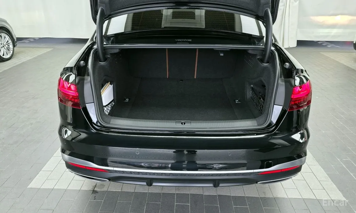 Фото 20 - Audi A4