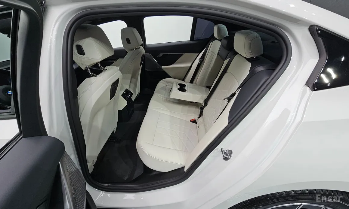 Фото 11 - BMW 5 Series