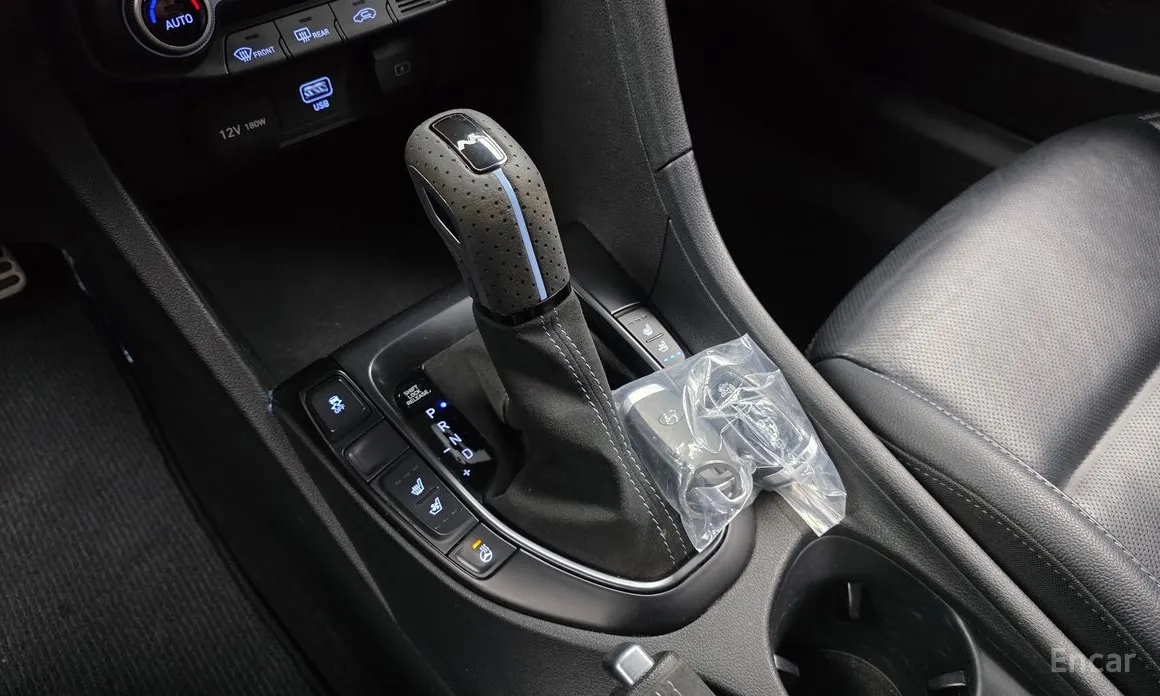 Фото 9 - Hyundai Veloster