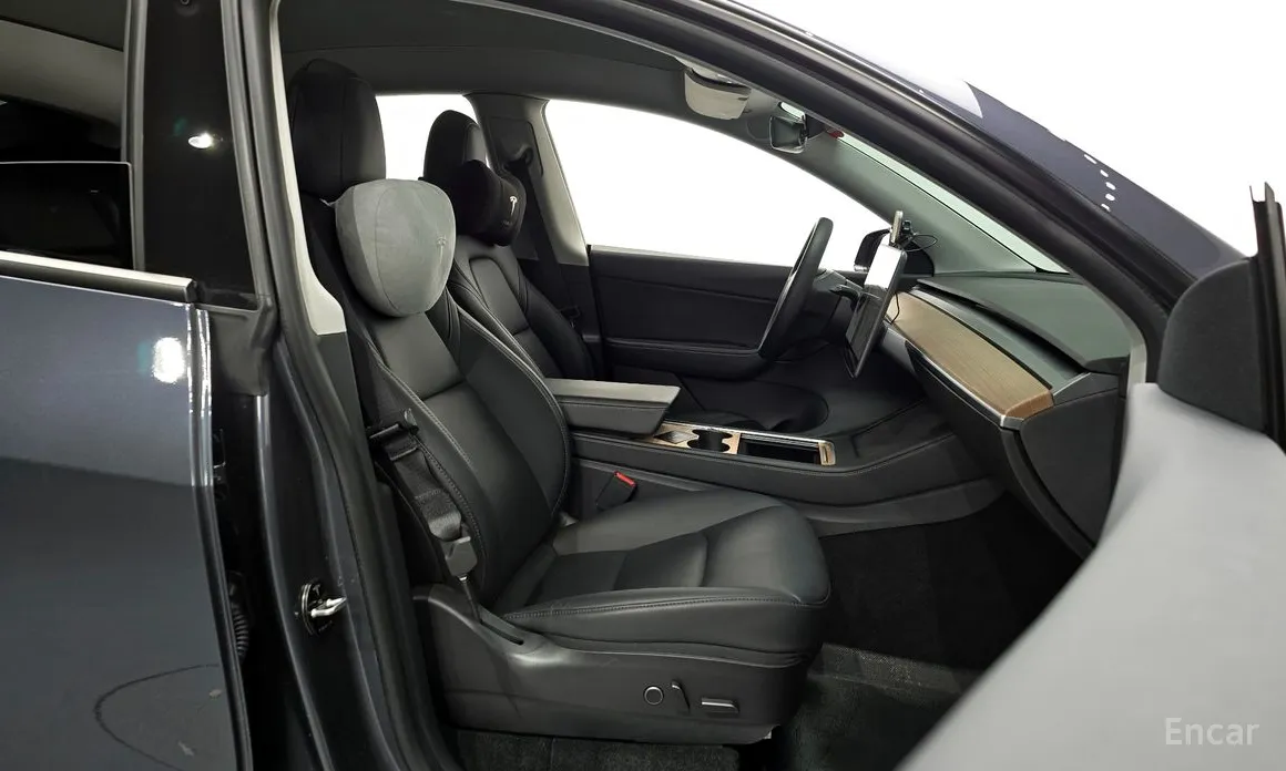 Фото 10 - Tesla Model Y