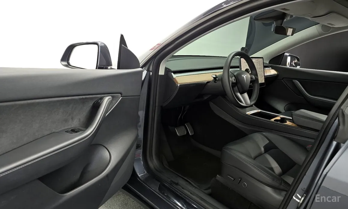 Фото 11 - Tesla Model Y