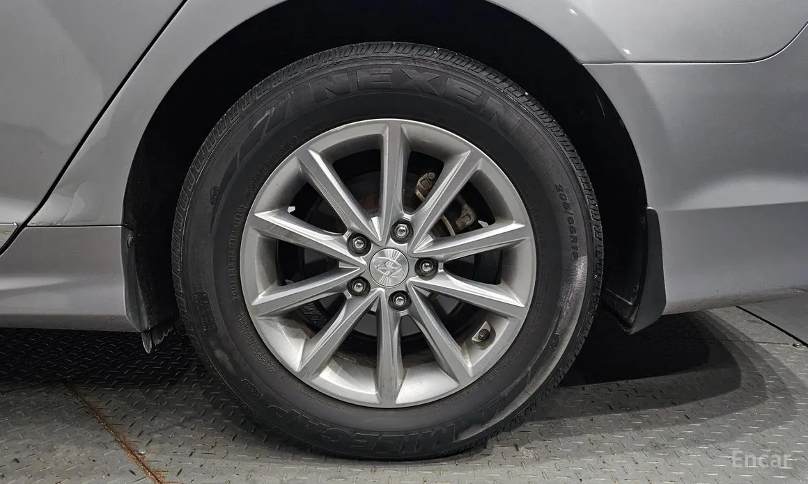 Фото 5 - Hyundai Sonata