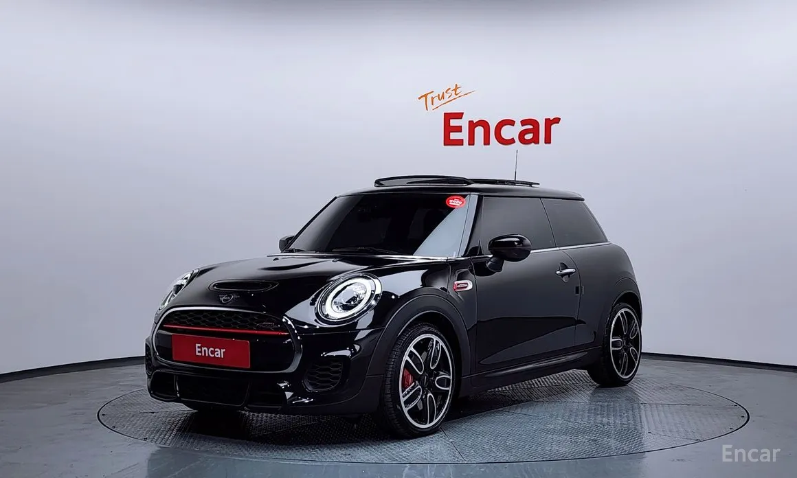 Фото 1 - Mini Cooper