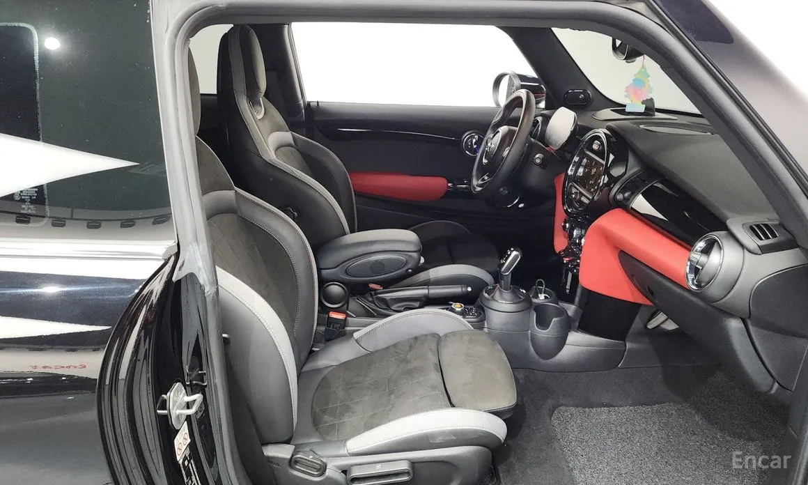 Фото 11 - Mini Cooper