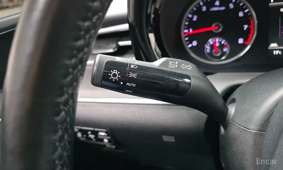 Фото 18 - Kia K5