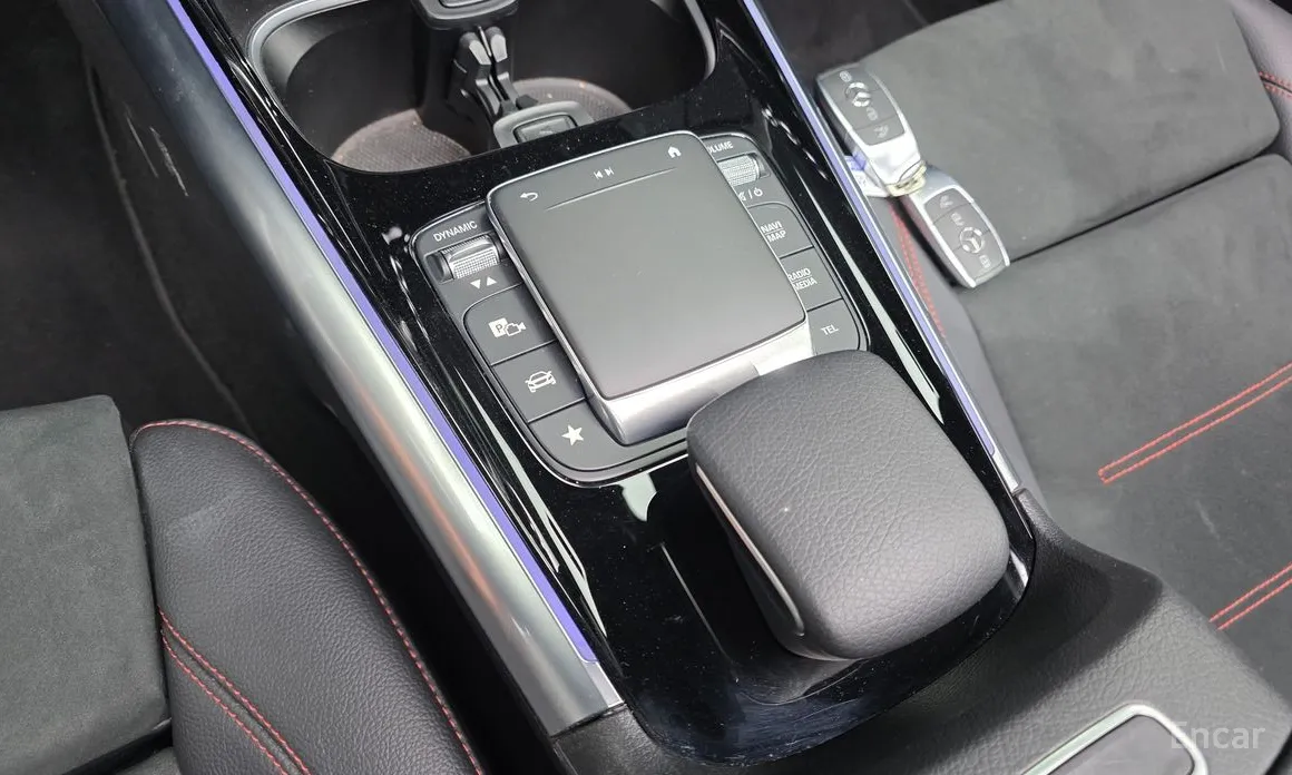 Фото 17 - Mercedes-Benz GLA-Class