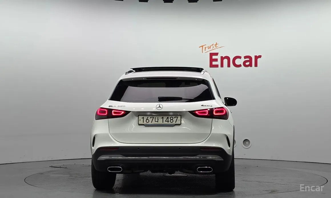 Фото 4 - Mercedes-Benz GLA-Class