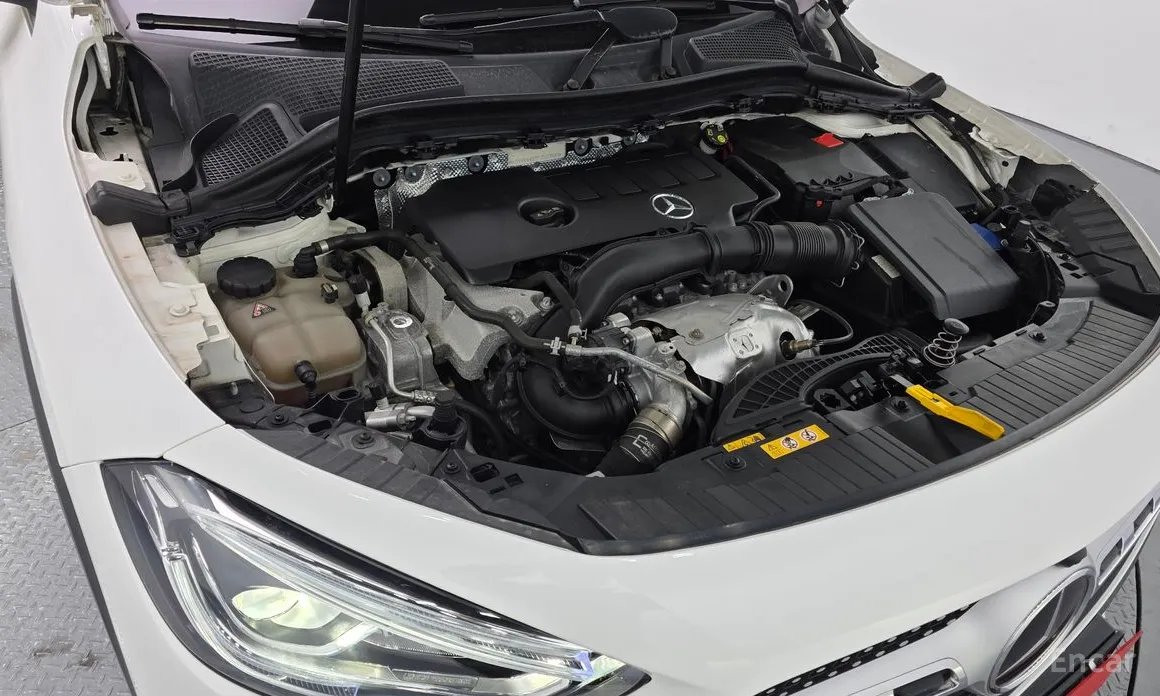 Фото 6 - Mercedes-Benz GLA-Class