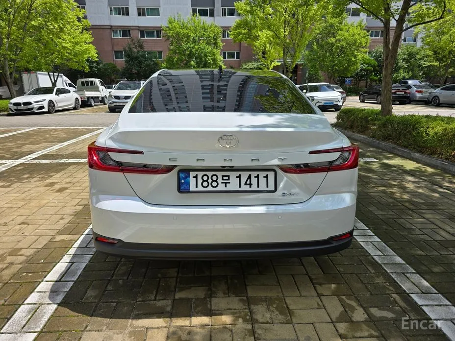 Фото 4 - Toyota Camry