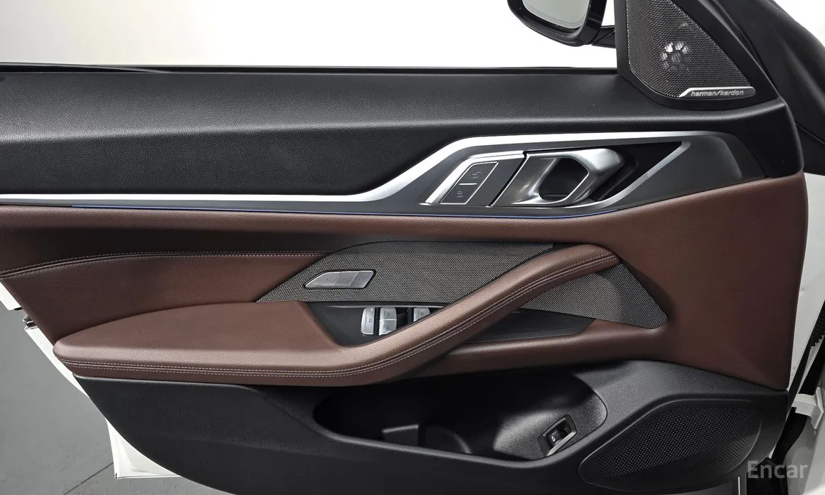 Фото 18 - BMW i4