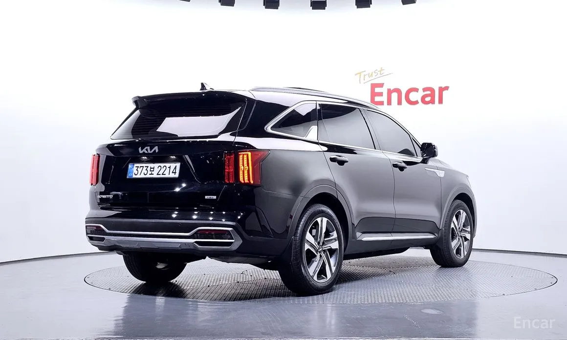 Фото 2 - Kia Sorento