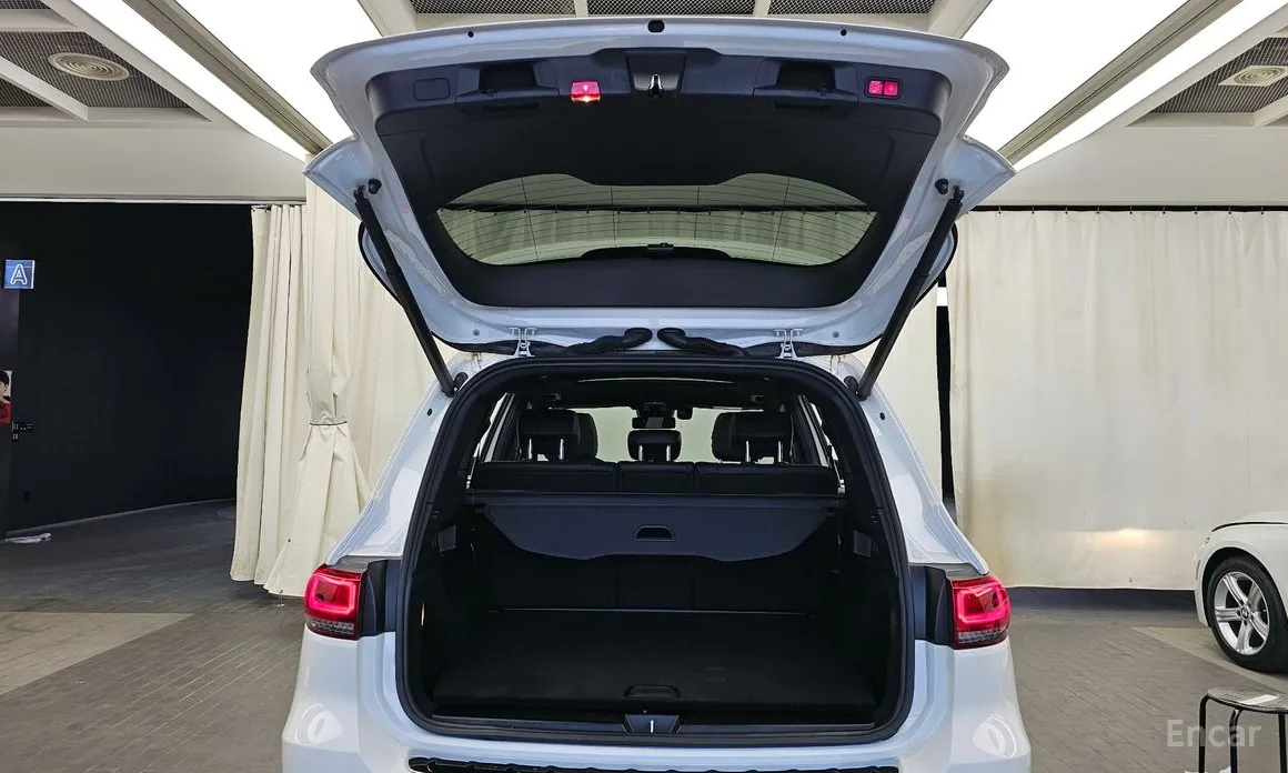 Фото 20 - Mercedes-Benz GLB-Class