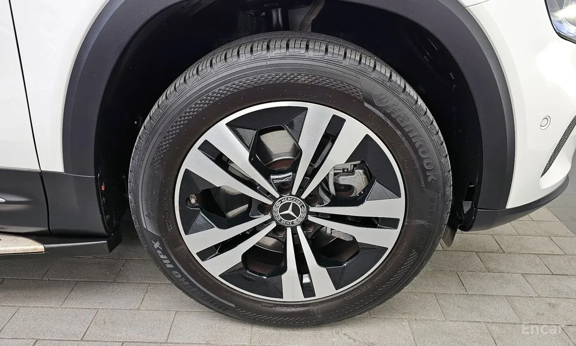 Фото 5 - Mercedes-Benz GLB-Class