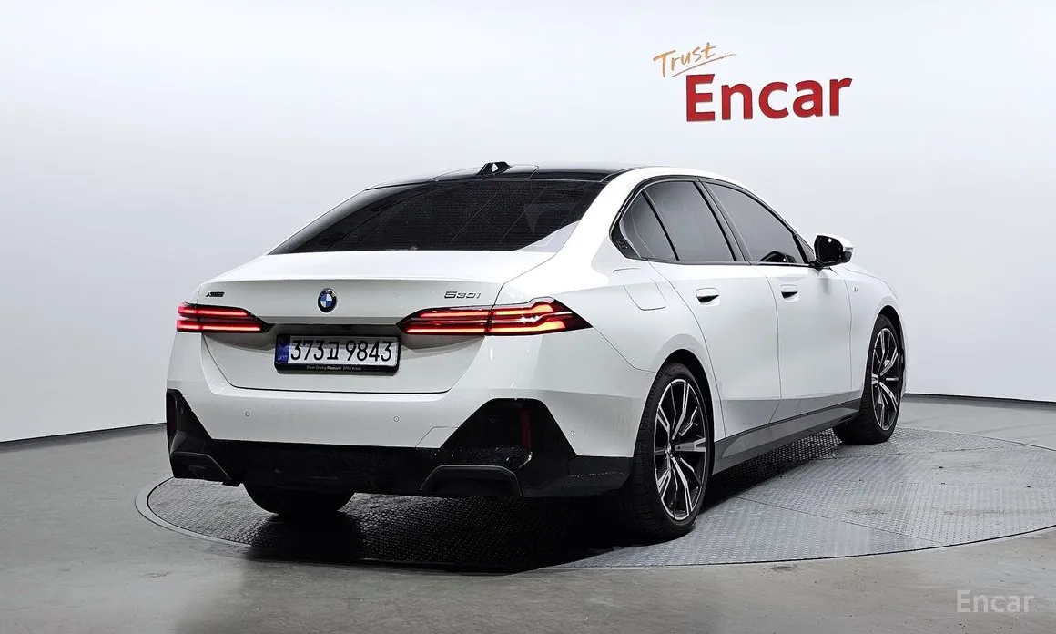 Фото 2 - BMW 5 Series