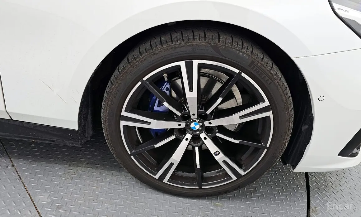 Фото 5 - BMW 5 Series