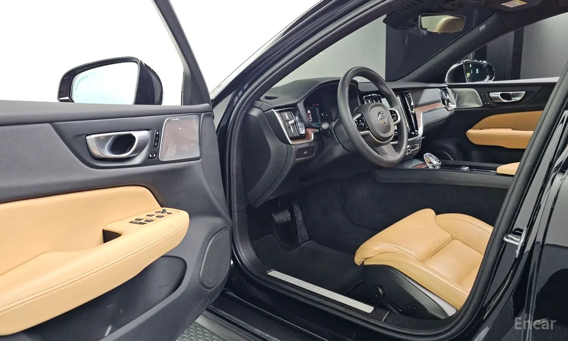 Фото 10 - Volvo V60