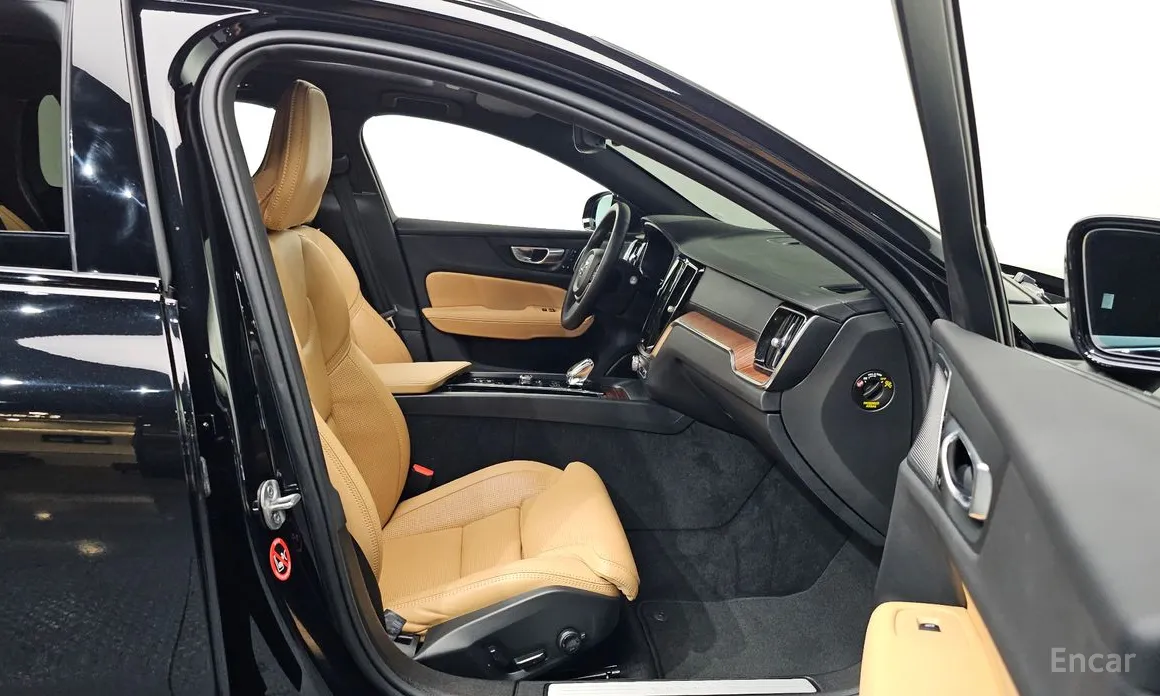 Фото 11 - Volvo V60