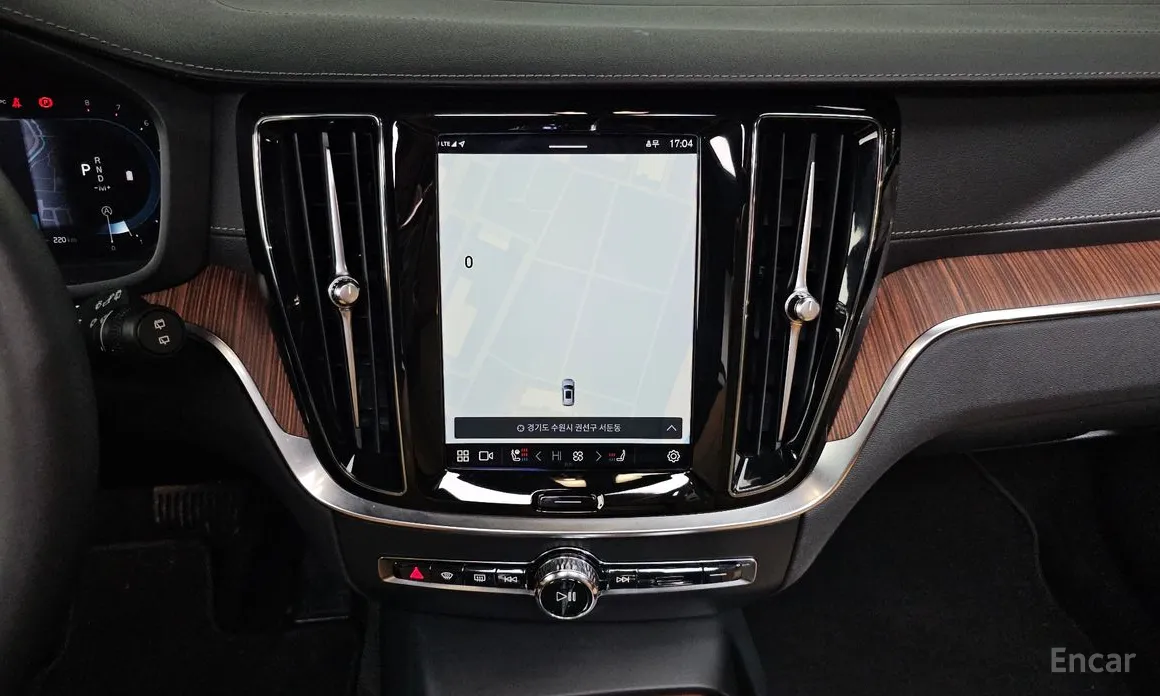 Фото 14 - Volvo V60