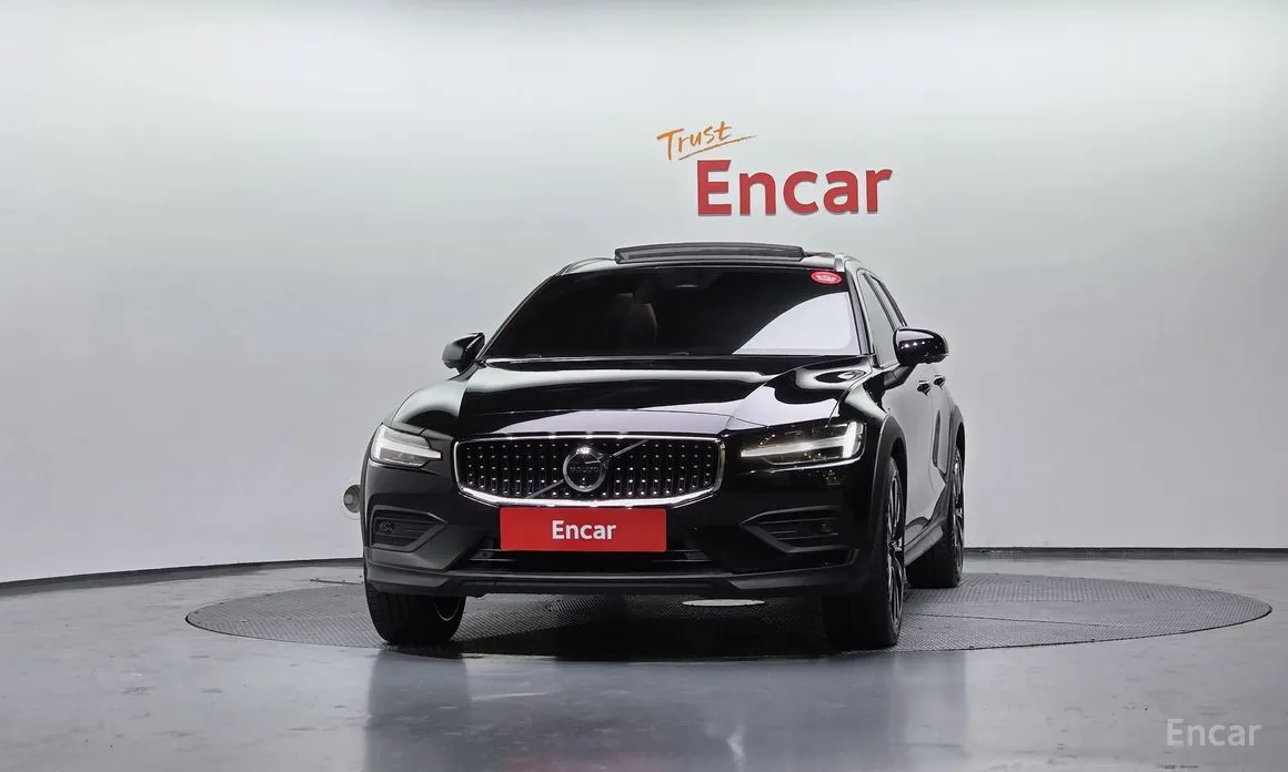 Фото 3 - Volvo V60