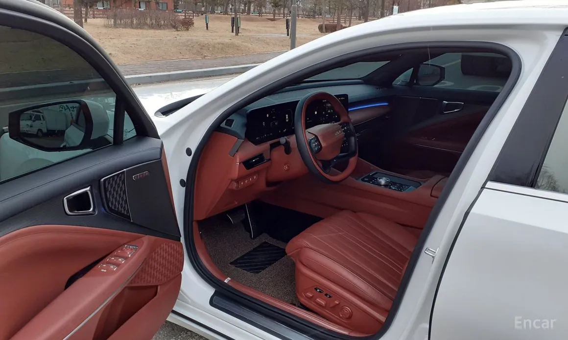 Фото 10 - Kia K8