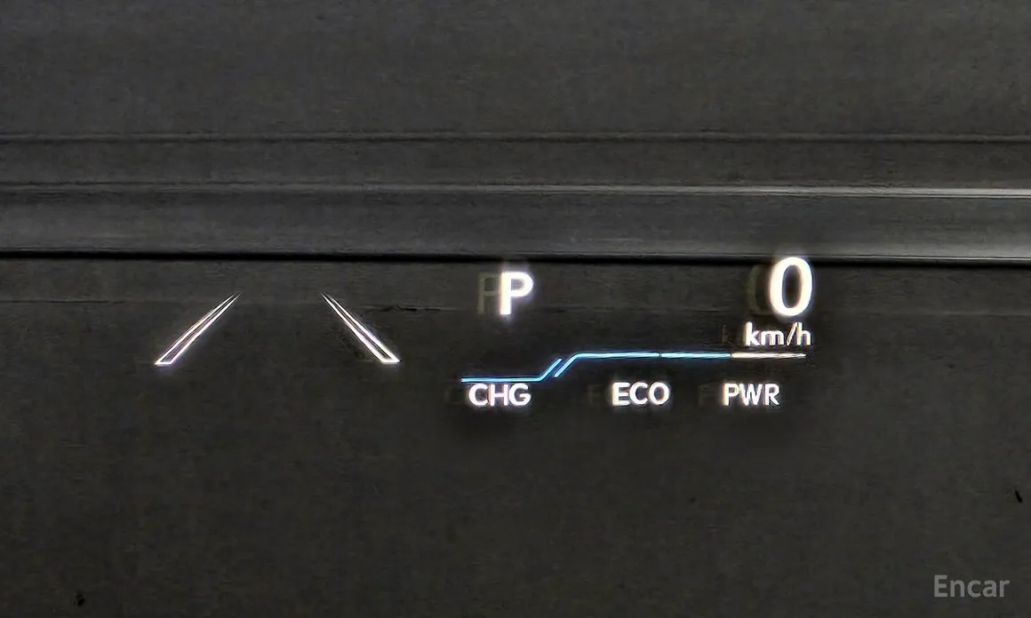 Фото 14 - Lexus ES