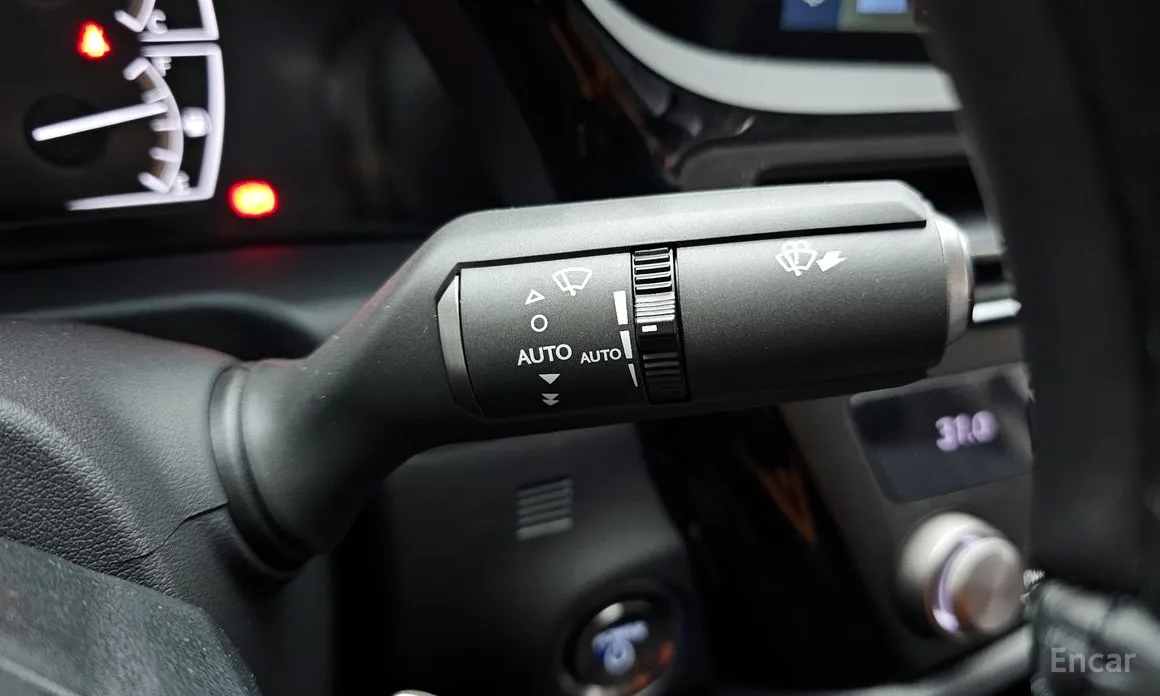 Фото 15 - Lexus ES