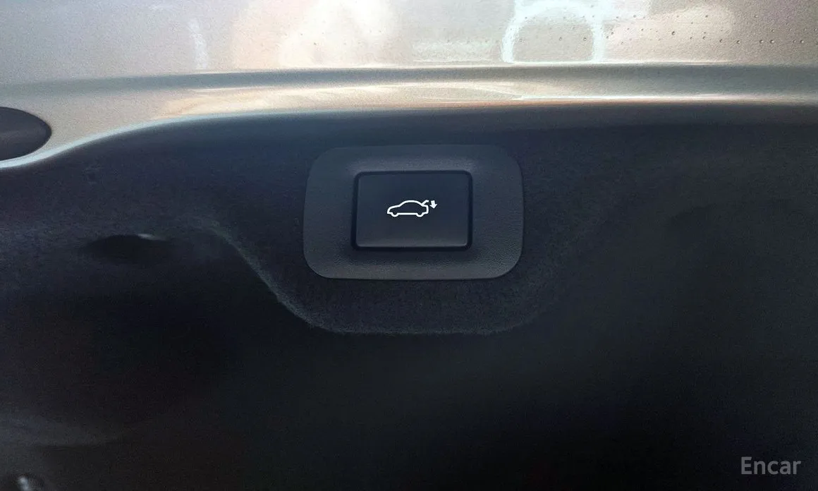 Фото 18 - Lexus ES