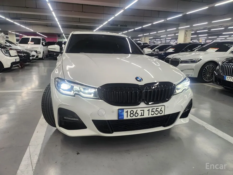 Photo 3 - BMW 3 Series