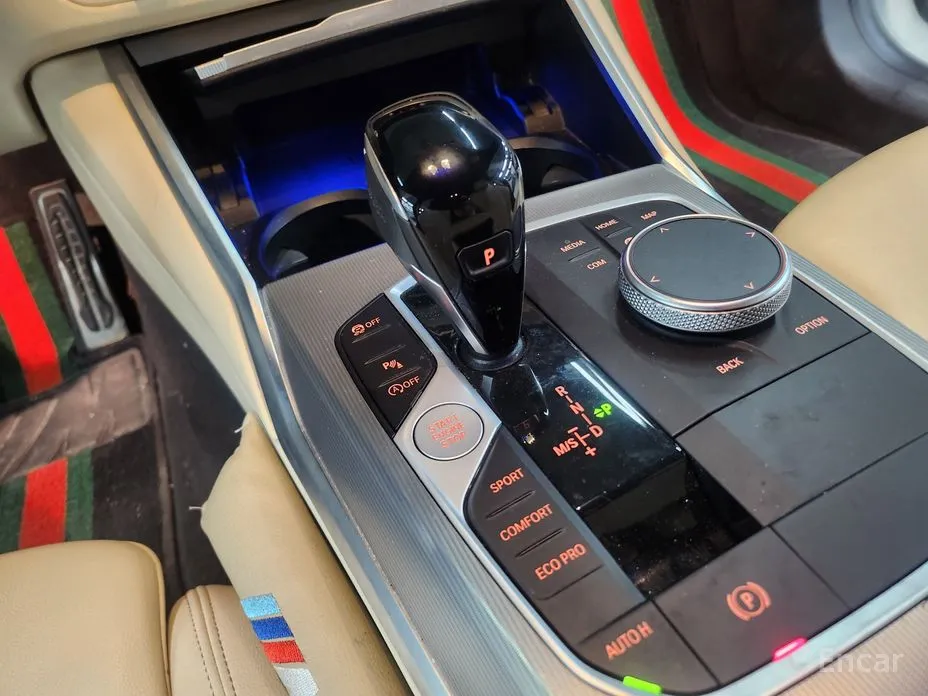 Photo 9 - BMW 3 Series