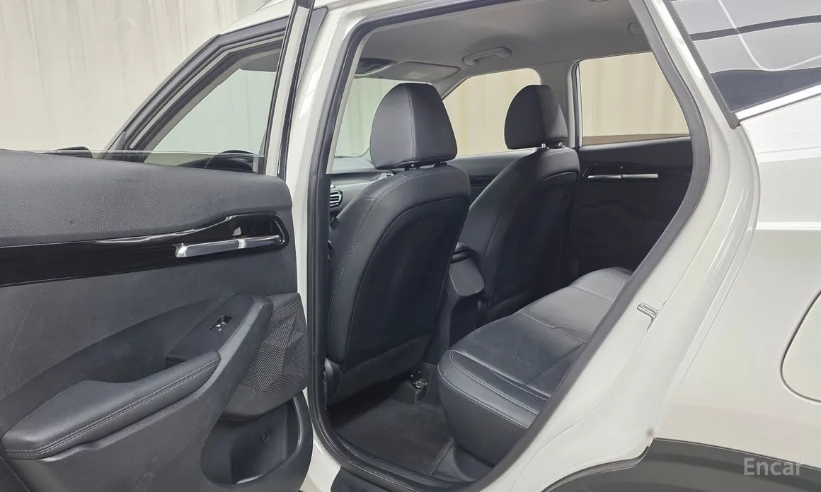 Фото 18 - Kia Seltos