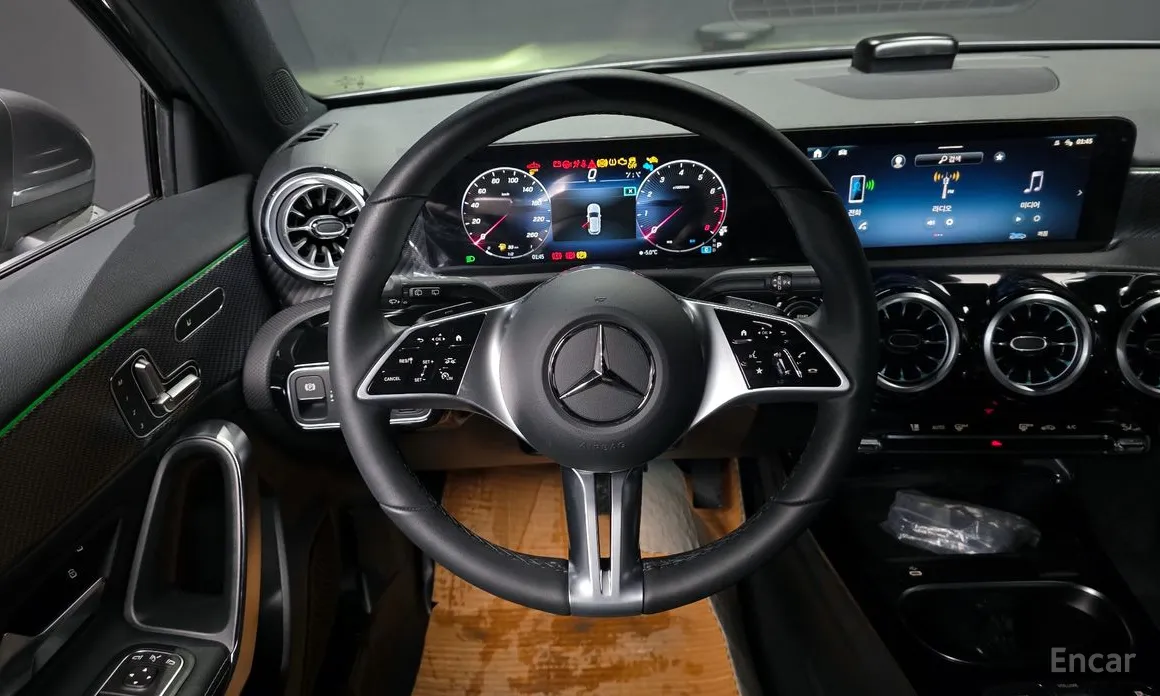 Фото 13 - Mercedes-Benz A-Class