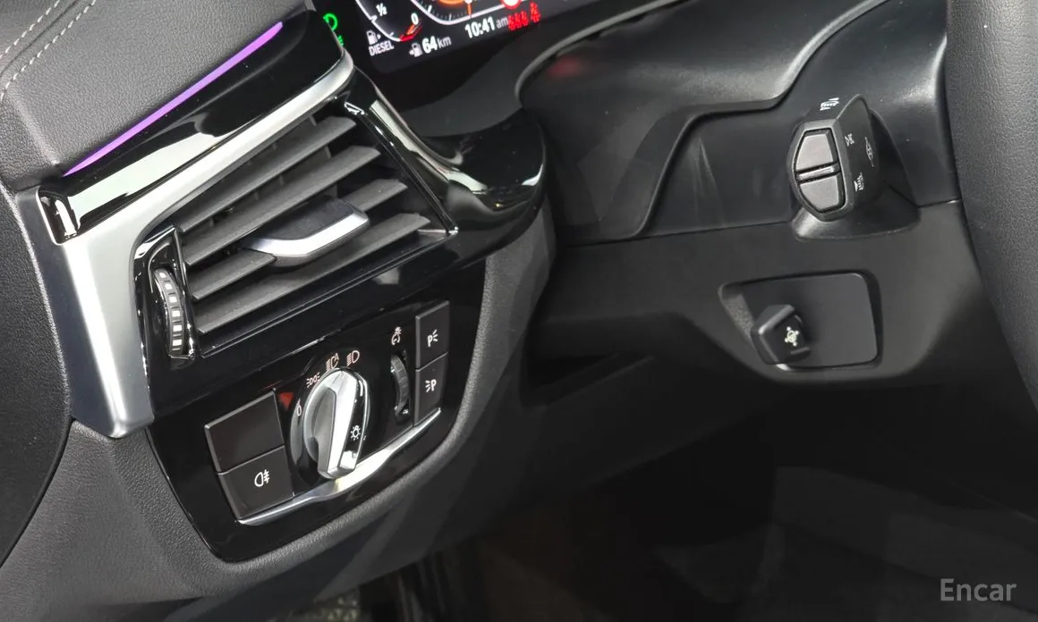 Фото 18 - BMW 5 Series