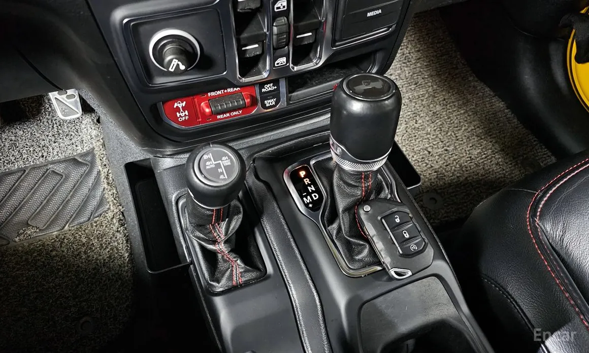 Фото 9 - Jeep Wrangler