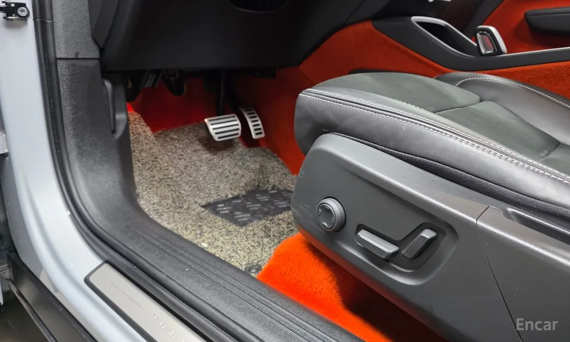 Фото 18 - Volvo XC40