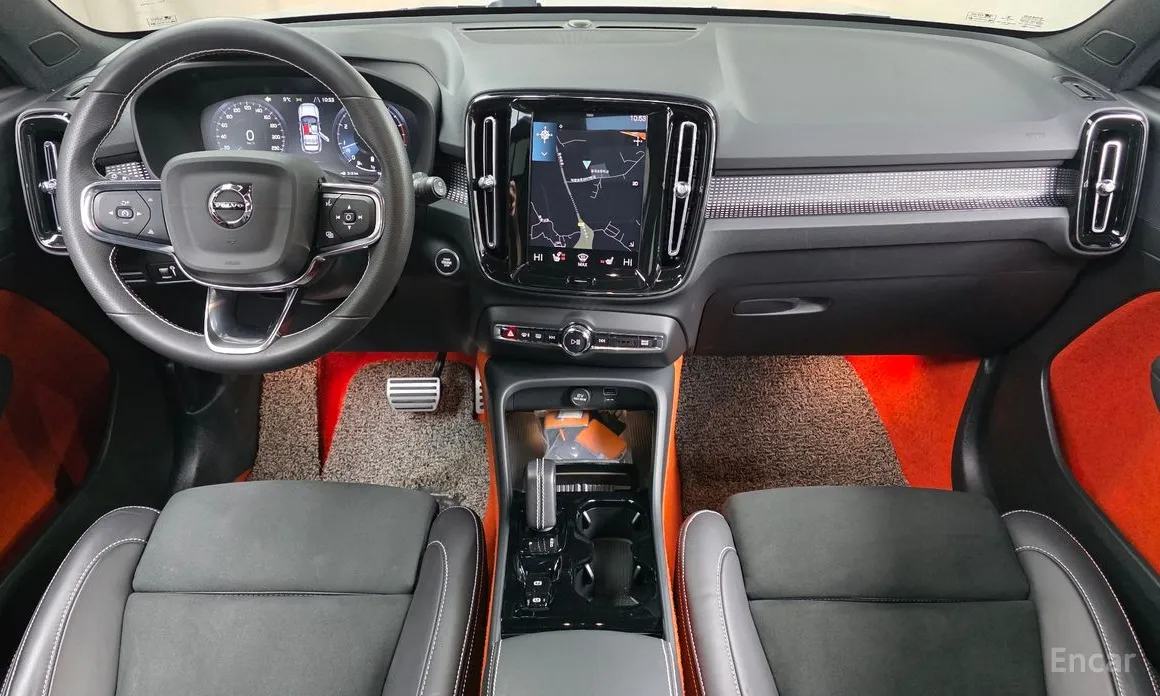 Фото 7 - Volvo XC40