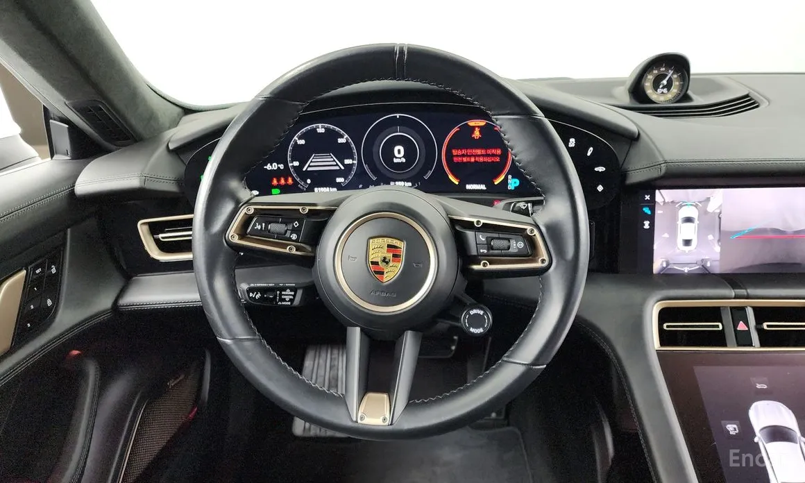 Фото 13 - Porsche Taycan