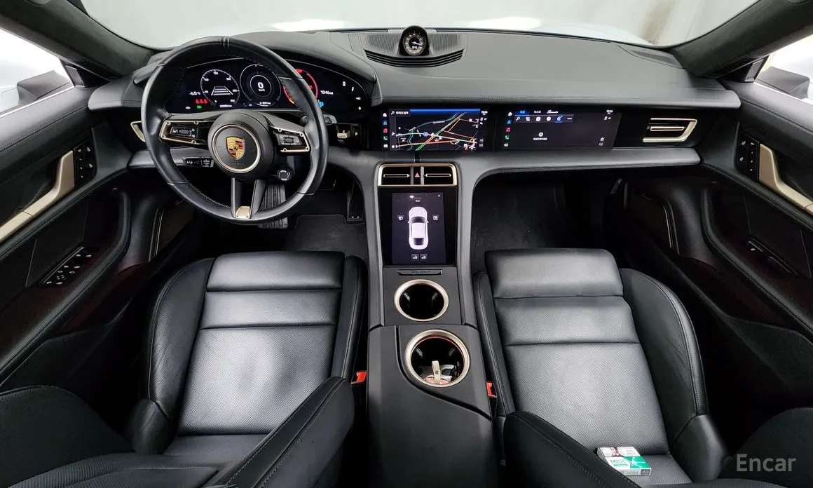 Фото 7 - Porsche Taycan