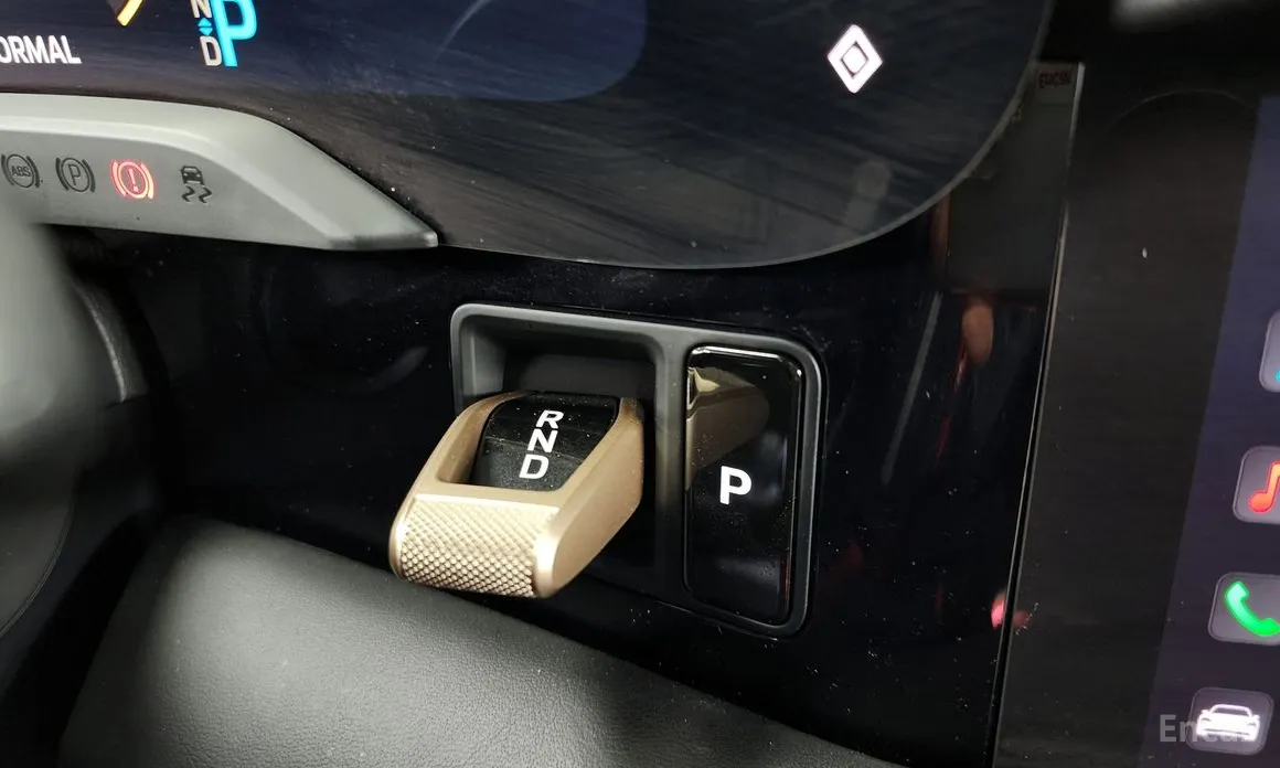 Фото 9 - Porsche Taycan