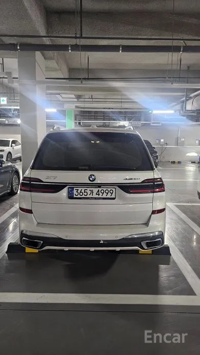 Фото 2 - BMW X7