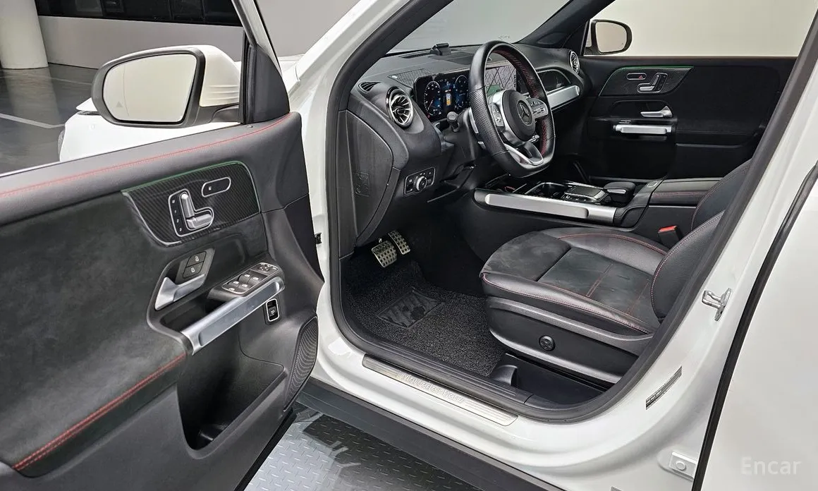 Фото 11 - Mercedes-Benz GLB-Class