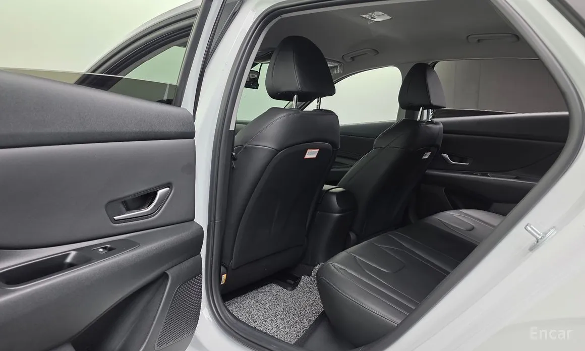 Фото 18 - Hyundai Avante