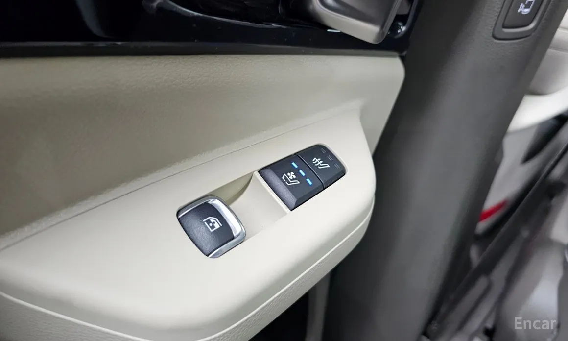 Kia Carnival 2023 7-Seater Signature